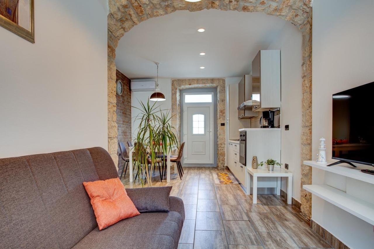 Apartment Laura With Terrace 보드냔 외부 사진